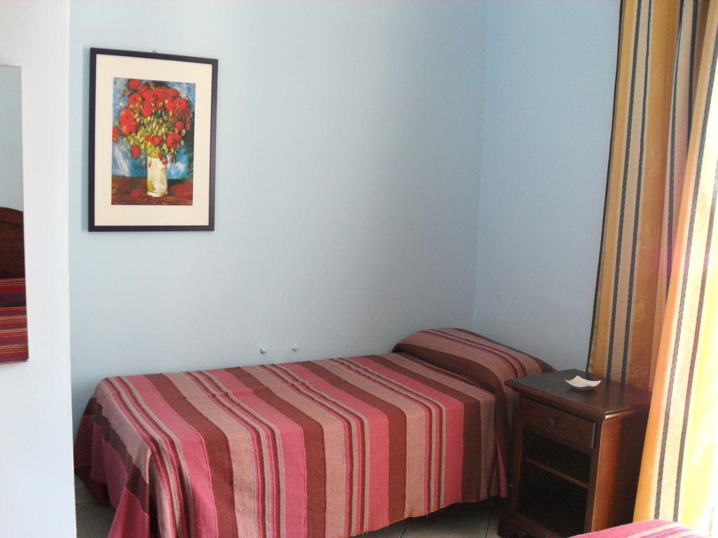 Hotel Piro Torrenova  الغرفة الصورة